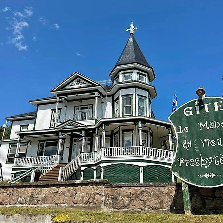 Le Manoir Du Vieux Presbytere Port-Daniel エクステリア 写真