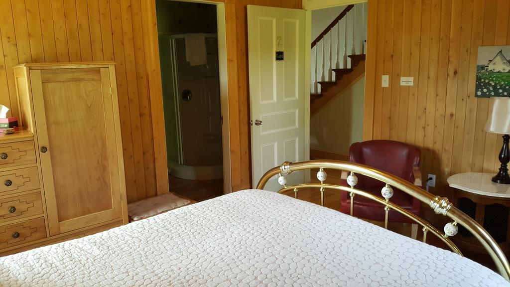Le Manoir Du Vieux Presbytere Port-Daniel エクステリア 写真